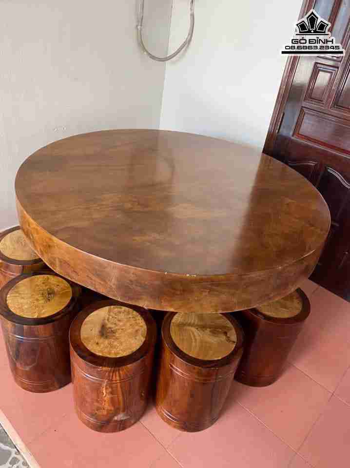 Bộ Bàn Ghế Đôn Nguyên Khối