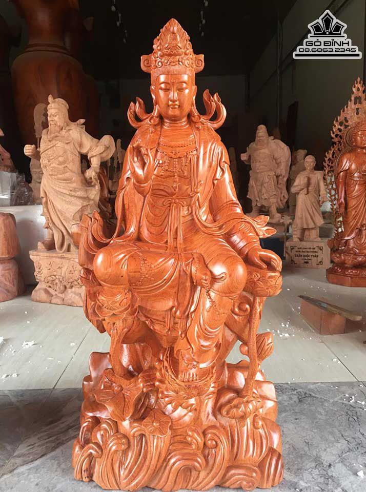 Tượng Phật Bà Quan Âm Tự Tại Ngự Liên Hoa Gỗ Hương