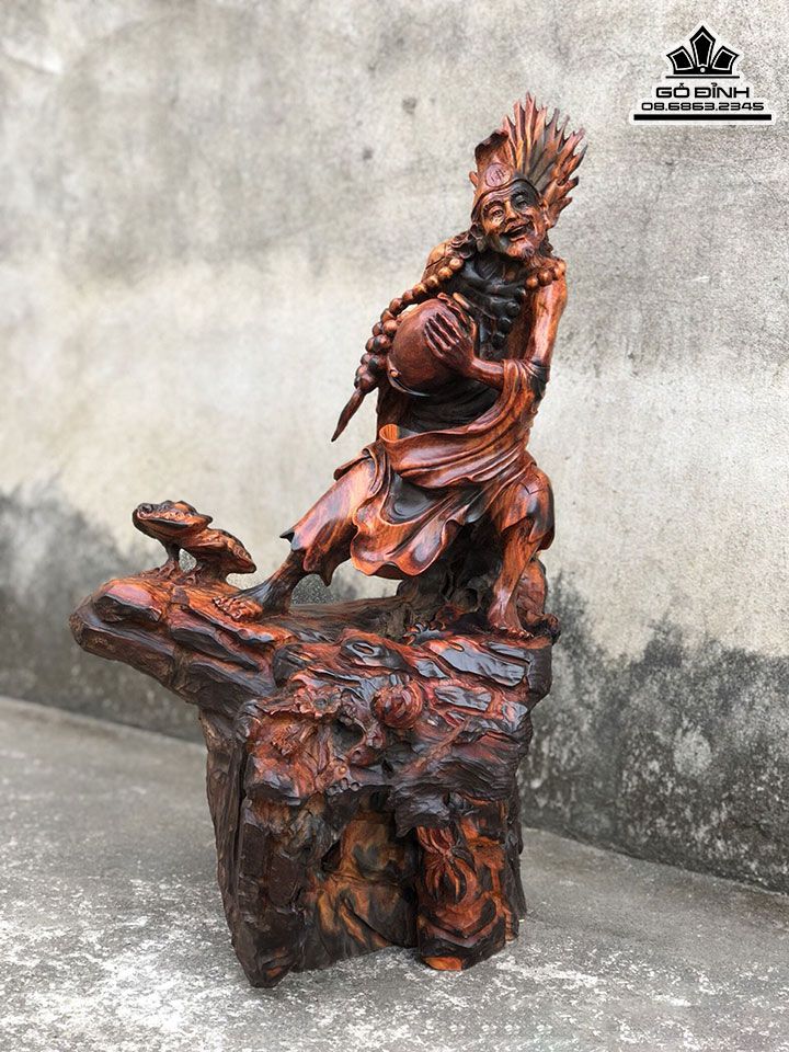Tượng Tế Công gỗ Trắc