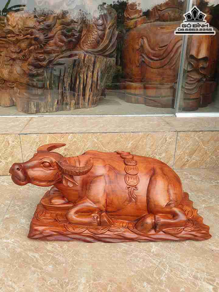 Tượng Trâu Gỗ Hương