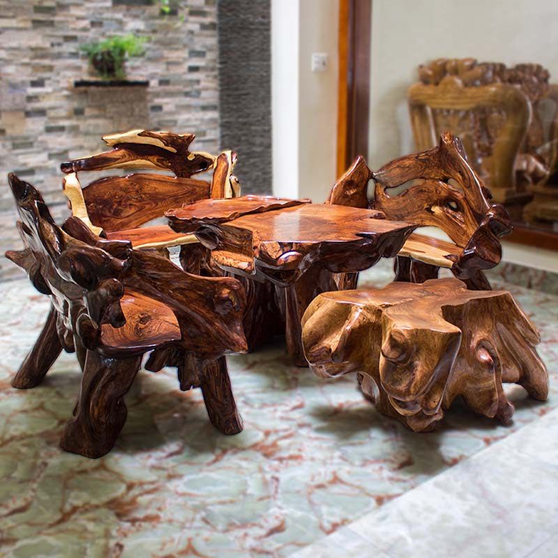 Bàn ghế làm từ Gỗ Hồng (Rosewood) sẽ làm tăng vẻ đẹp của ngôi nhà