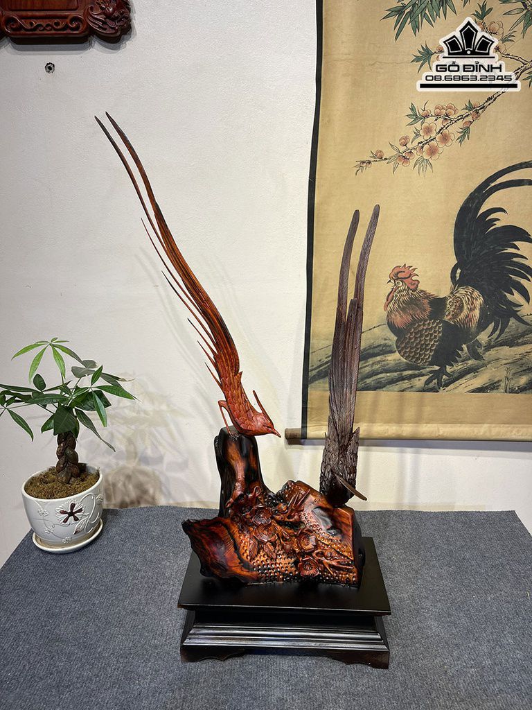 Tượng Chim Trĩ gỗ Trắc mang đến công danh sự nghiệp và tiền tài