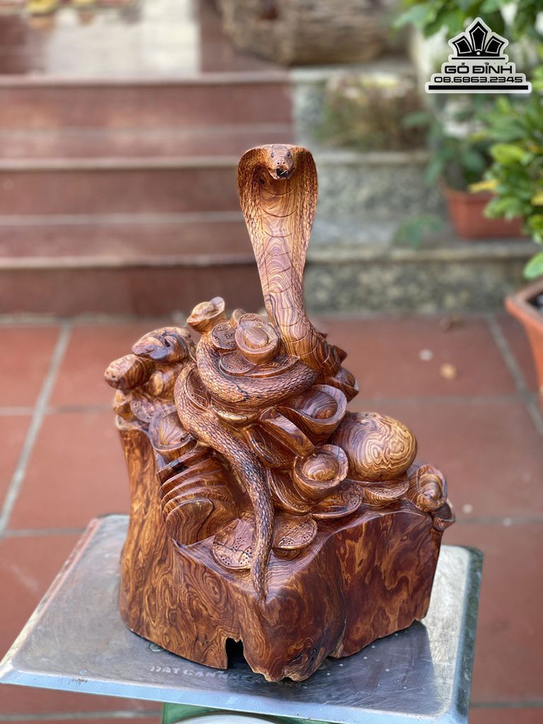 Tượng Rắn Tài Lộc gỗ Hương