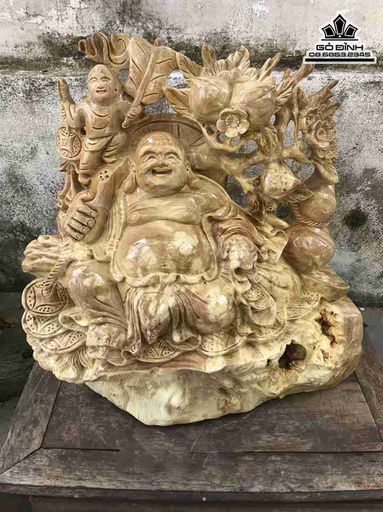 Tượng Phật Di Lặc gỗ nu nghiến. Tượng Phật Di Lặc gỗ nu nghiến.