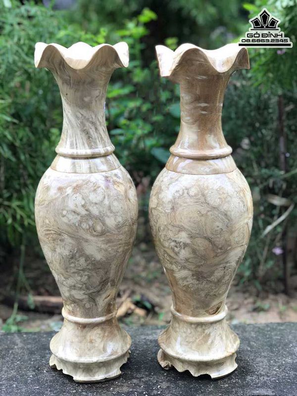 Cặp Bình Tỳ Bà Gỗ Nu Nghiến