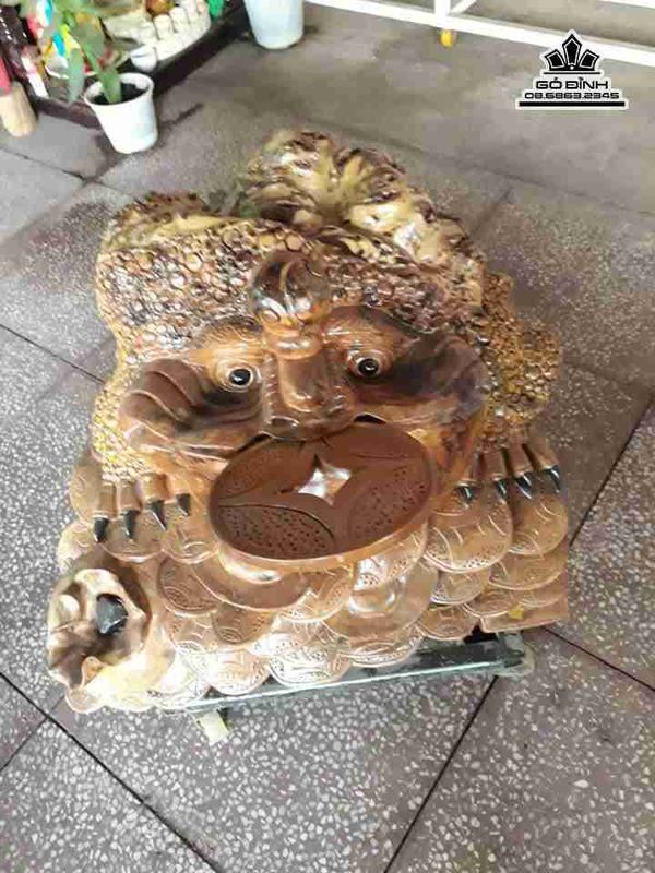 Cóc phong thủy gỗ Dâu