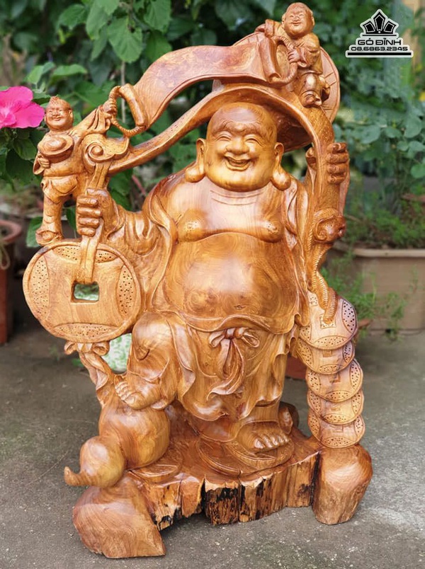 Tượng Phật Di Lặc cầm gậy Như Ý gỗ Hương 
