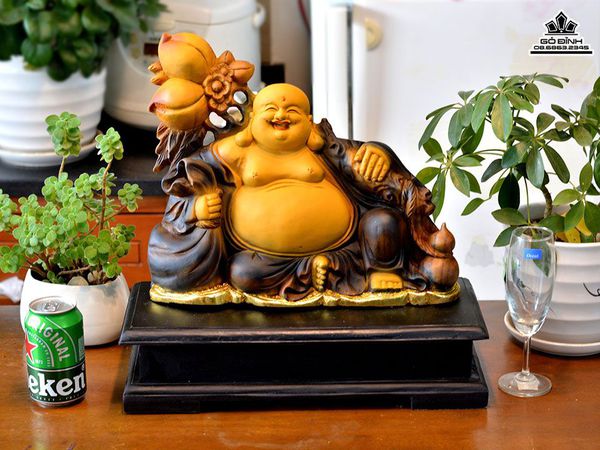 Tượng Phật Di Lặc Vác Cành Đao Gỗ Xá Xị (Gù Hương)
