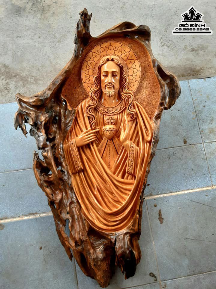 Tượng Chúa Thánh Tâm Gỗ Trai 