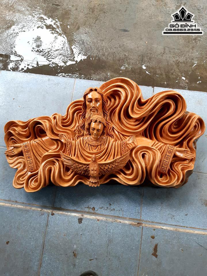 Tượng Chúa Ba Ngôi Gỗ Trai