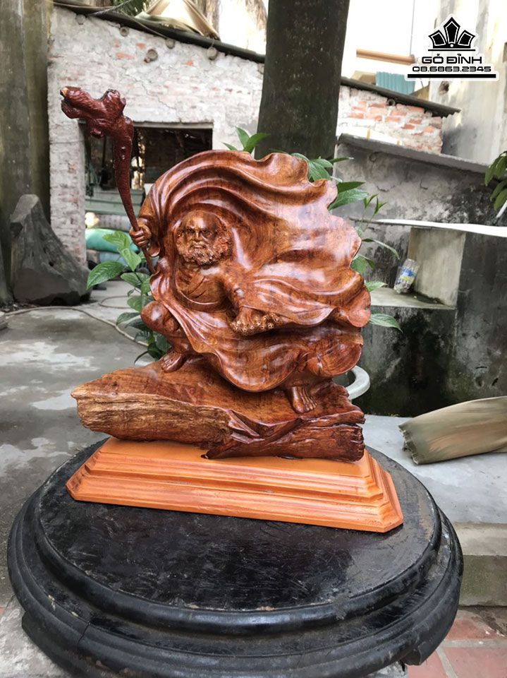 Tượng Đạt Ma Xuất Quyền Gỗ Nu Hương 