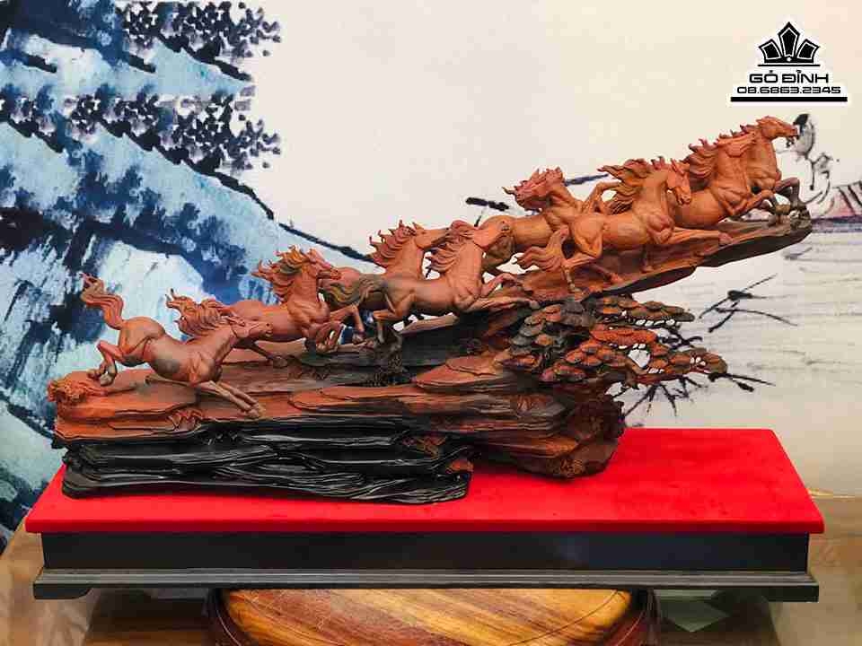 Tượng bát mã phi thiên