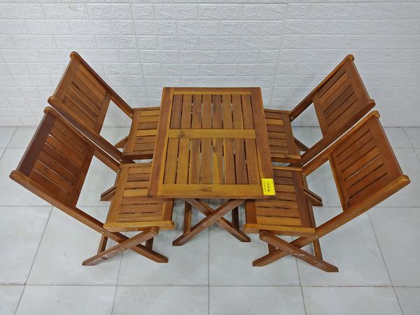 Bàn ghế gỗ Bạch Đàn