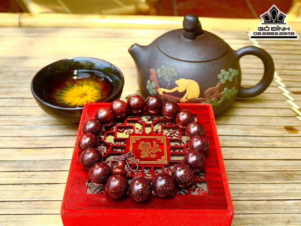 Vòng Đeo Tay 17 Hạt - phù hợp mệnh Kim