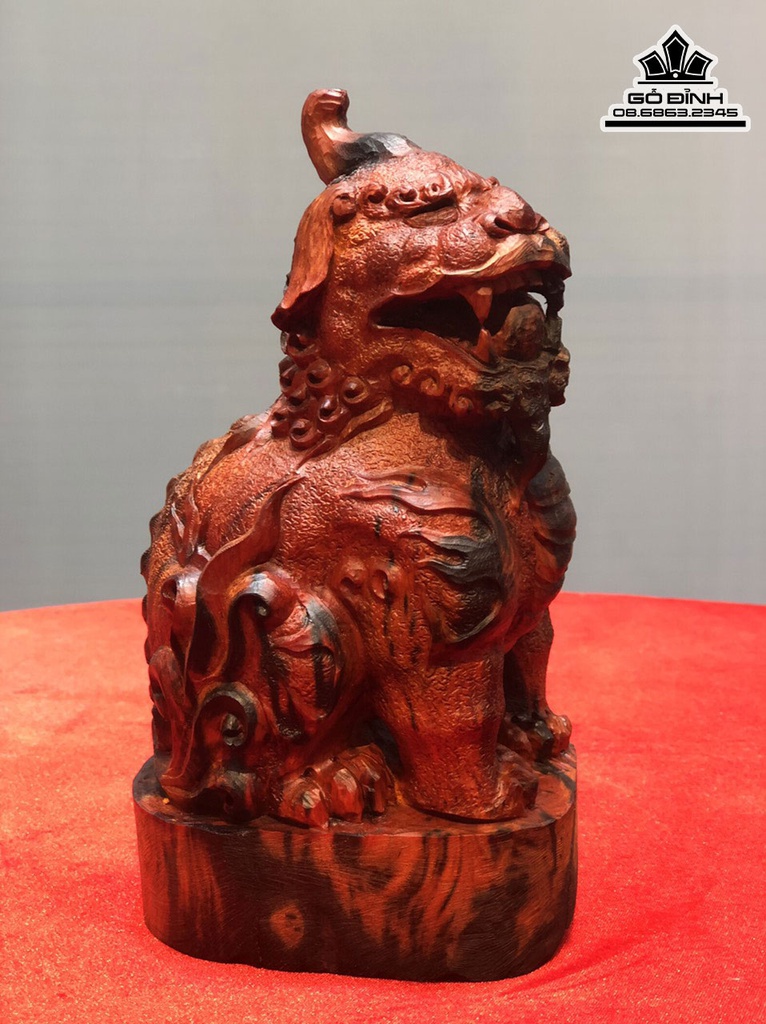 Tượng Tỳ Hưu gỗ trắc