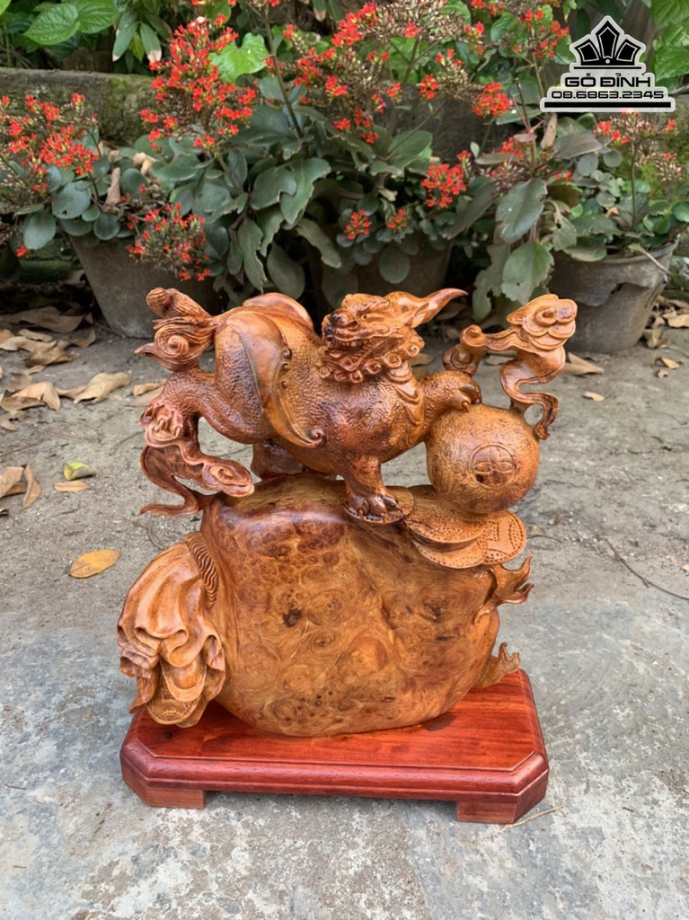 Tượng Tỳ Hưu gỗ nu hương