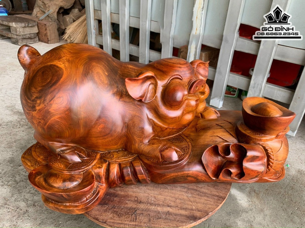 Tượng Heo gỗ Hương