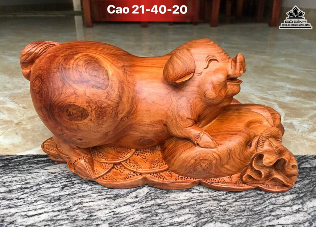 Tượng Heo tại Gỗ Đỉnh