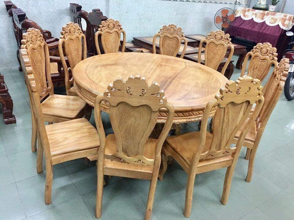 Những Chiếc Ghế Ăn Gỗ Gõ Đỏ Được Chạm Khắc Điêu Luyện