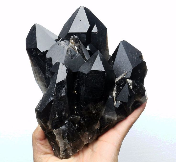 Tác dụng của đá Thạch Anh đen