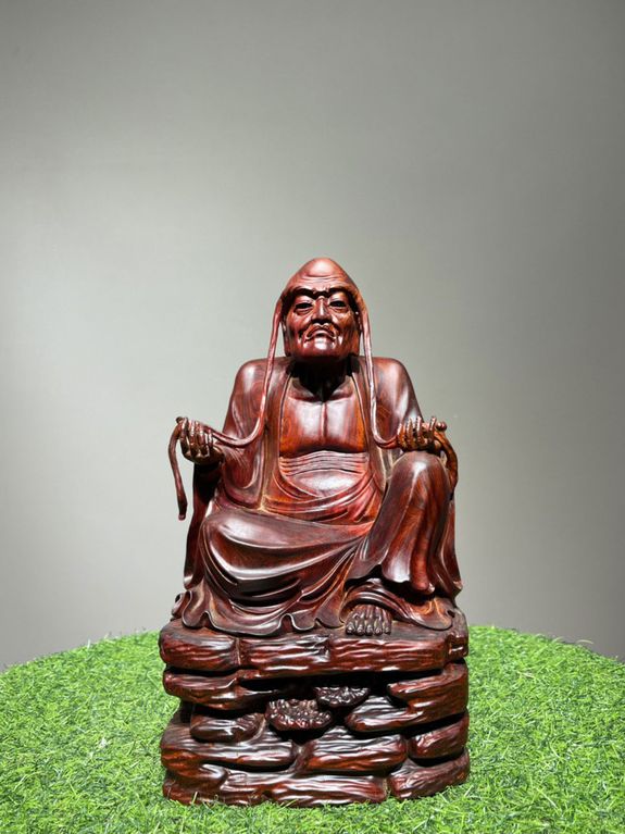 Tượng La Hán Trường My