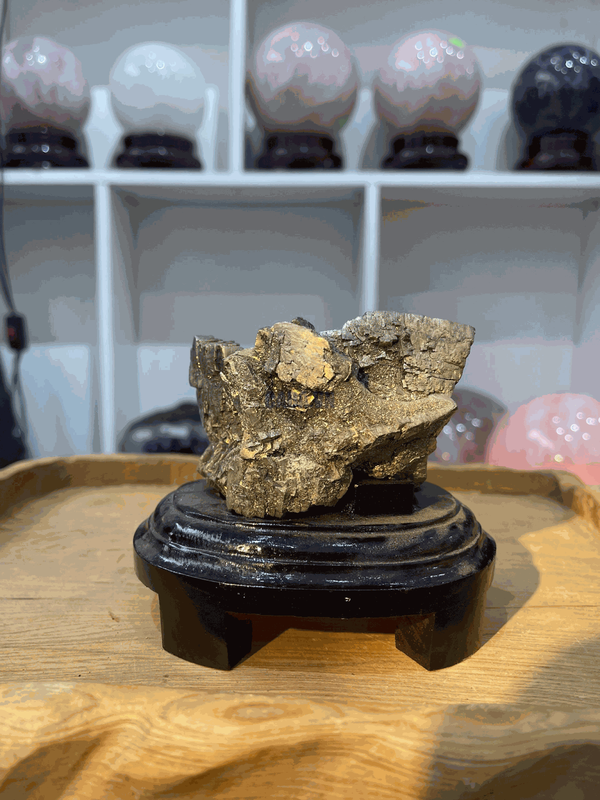 Đá Pyrite (Đá Vàng Găm)