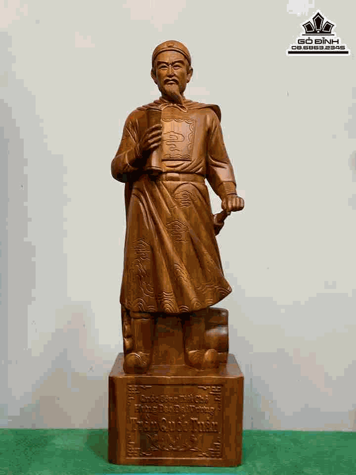 tượng Trần Quốc Tuấn