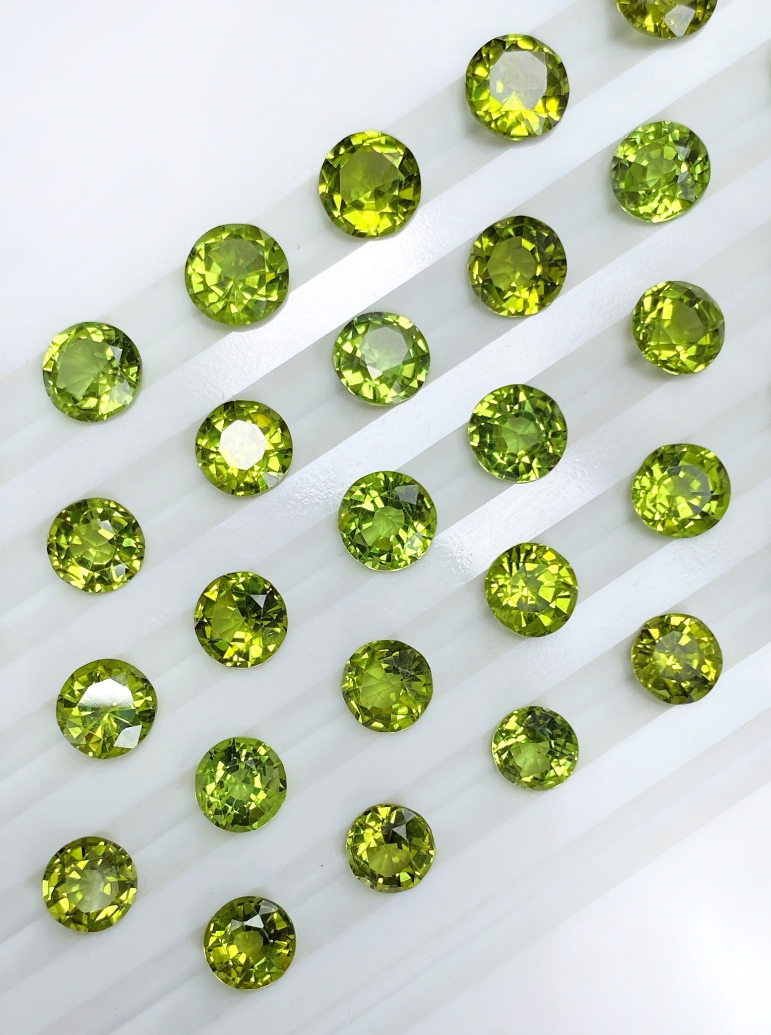 đá Peridot