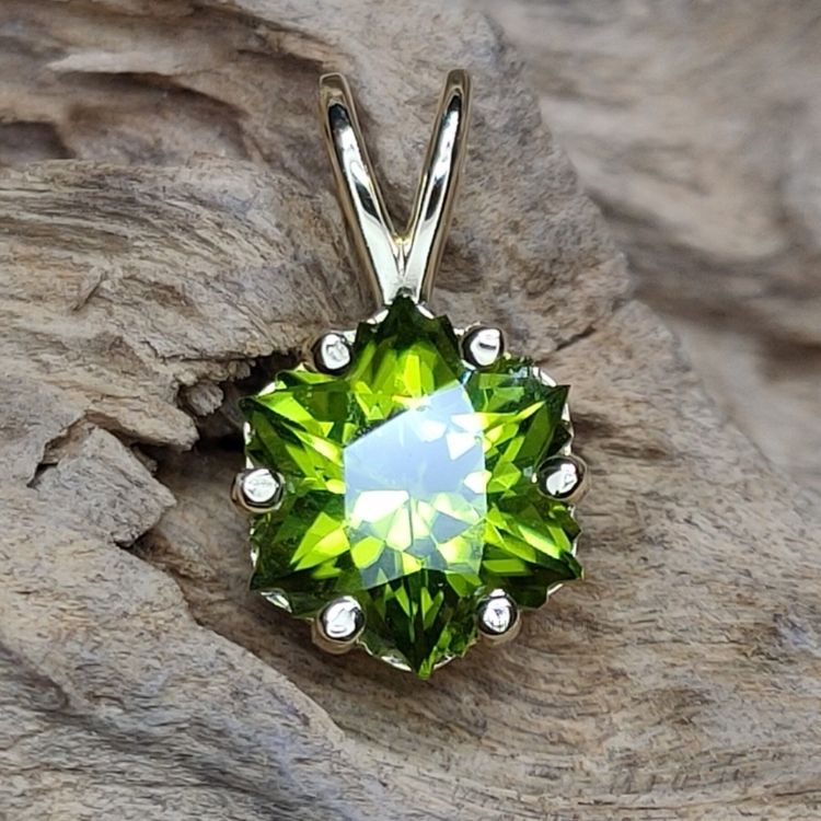 đá Peridot