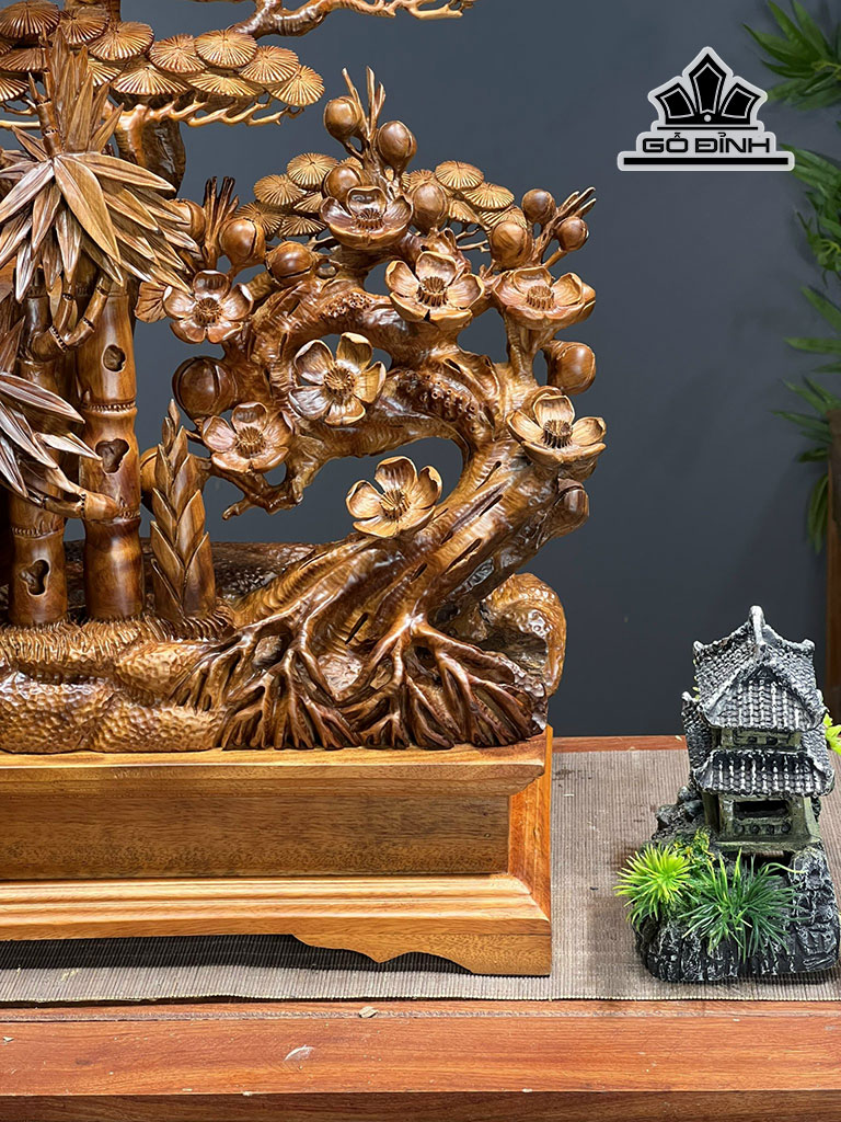 Cây Tùng Phú Quý