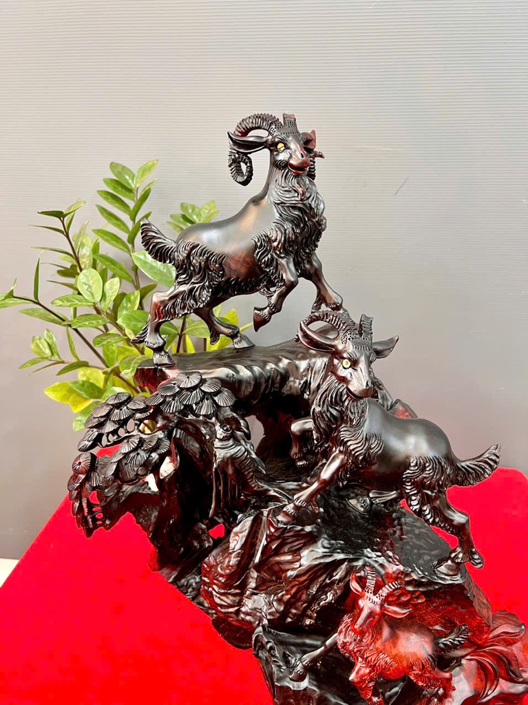 Tượng Tam Dương Khai Thái