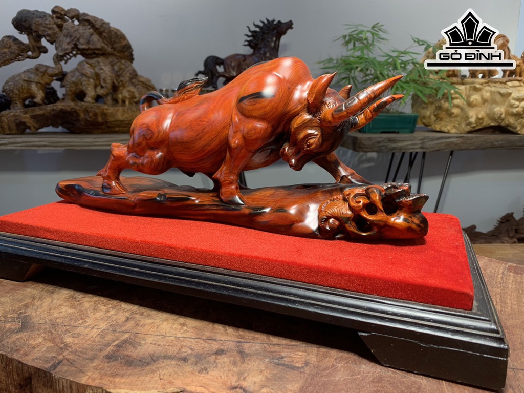 Tượng Bò Tót