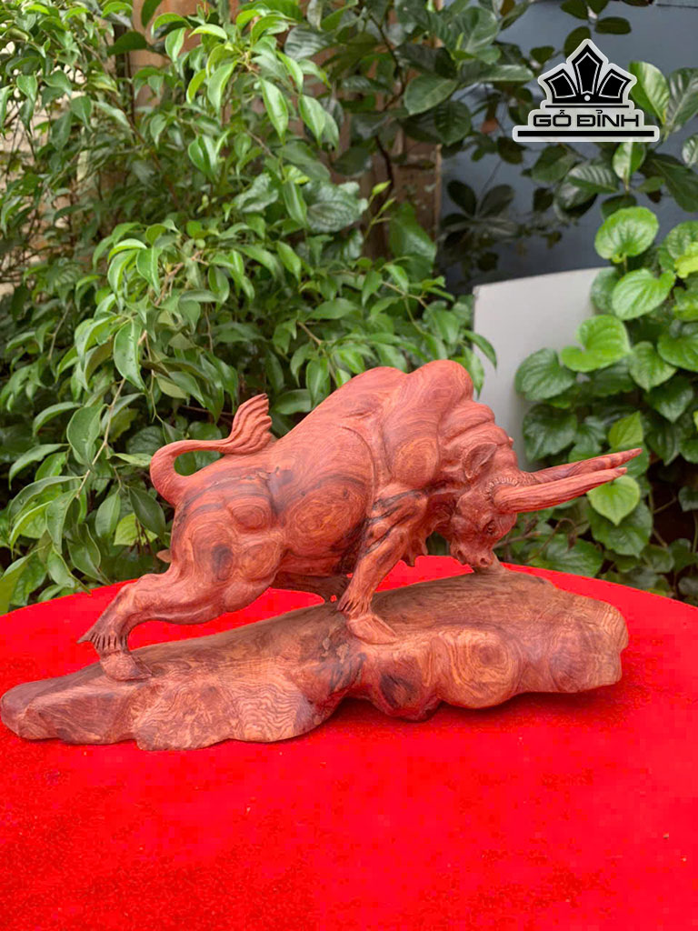 Tượng Bò Tót