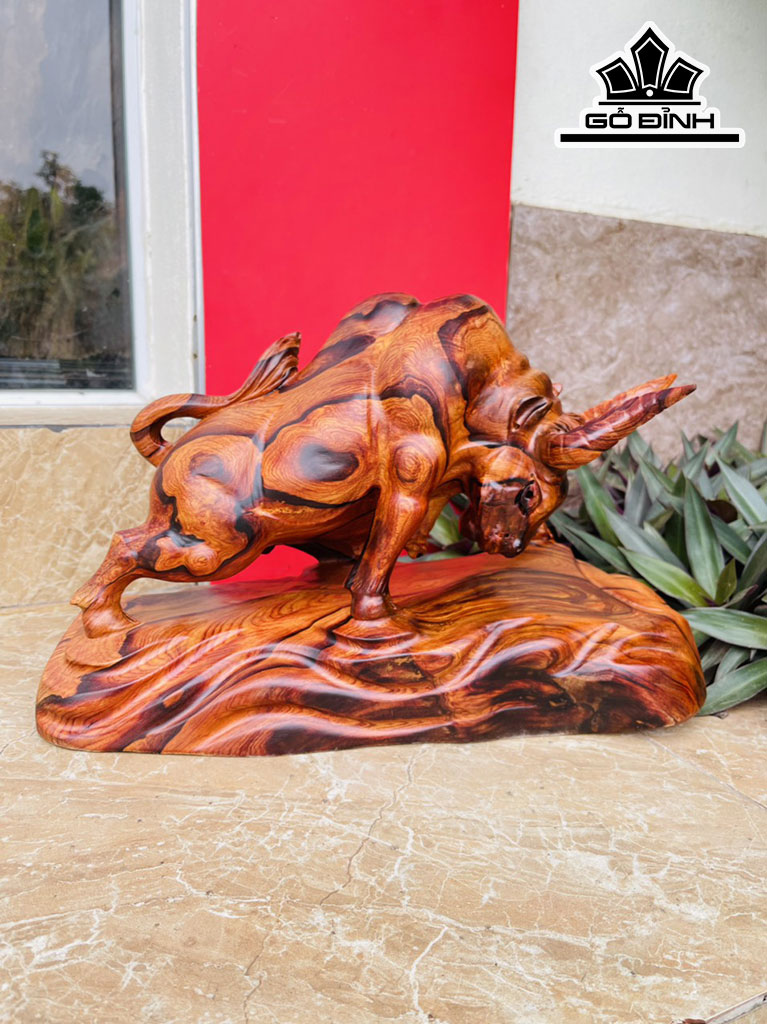 Tượng Bò Tót