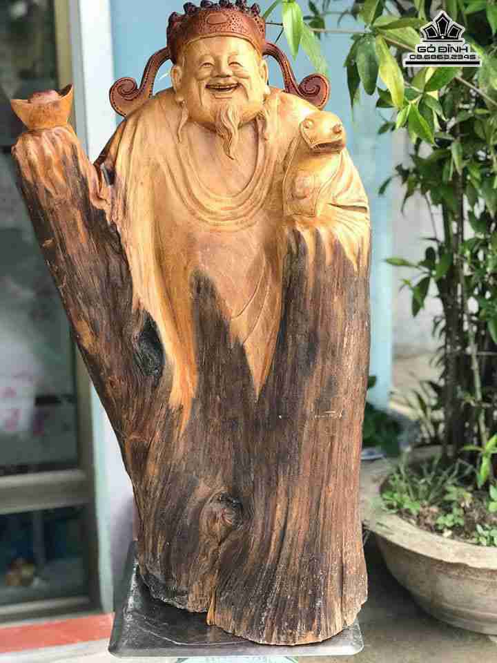 Tượng Thần Tài gỗ Pơ Mu