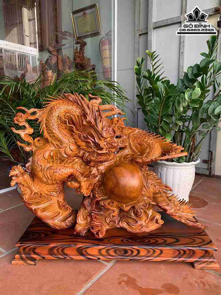 Tượng Rồng Vờn Ngọc Gỗ Hương