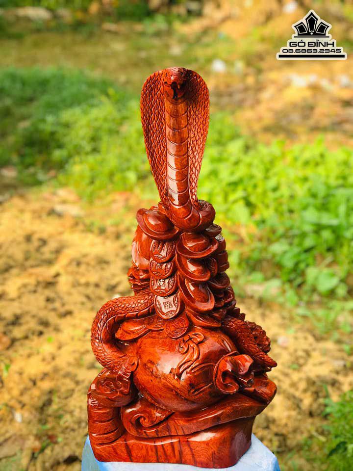 Tượng Rắn Tài Lộc Gỗ Hương 