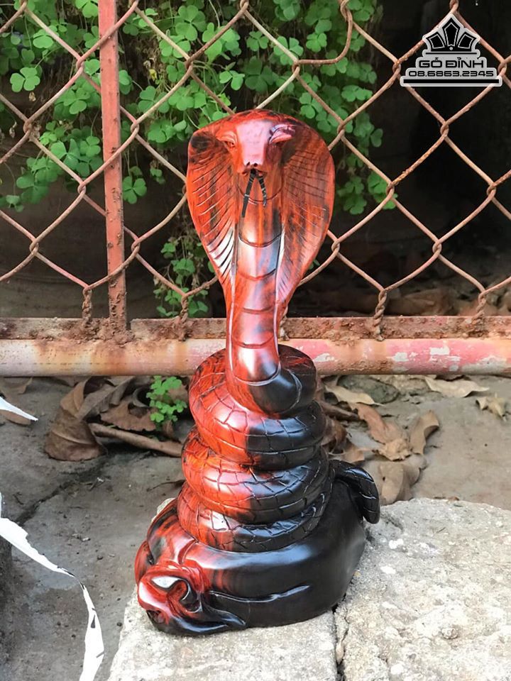 Tượng Rắn Gỗ Trắc 