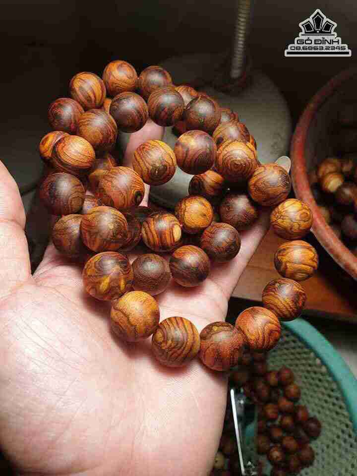 Vòng Tay Gỗ Sưa Bắc