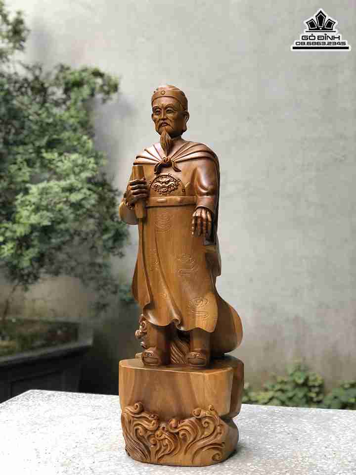 Tuong-Tran-Hung-Dao-Go-Bach-Xanh-1