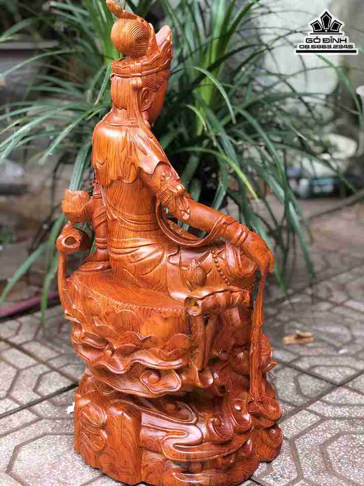 Tuong-Phat-Ba-Quan-Am-Go-Huong