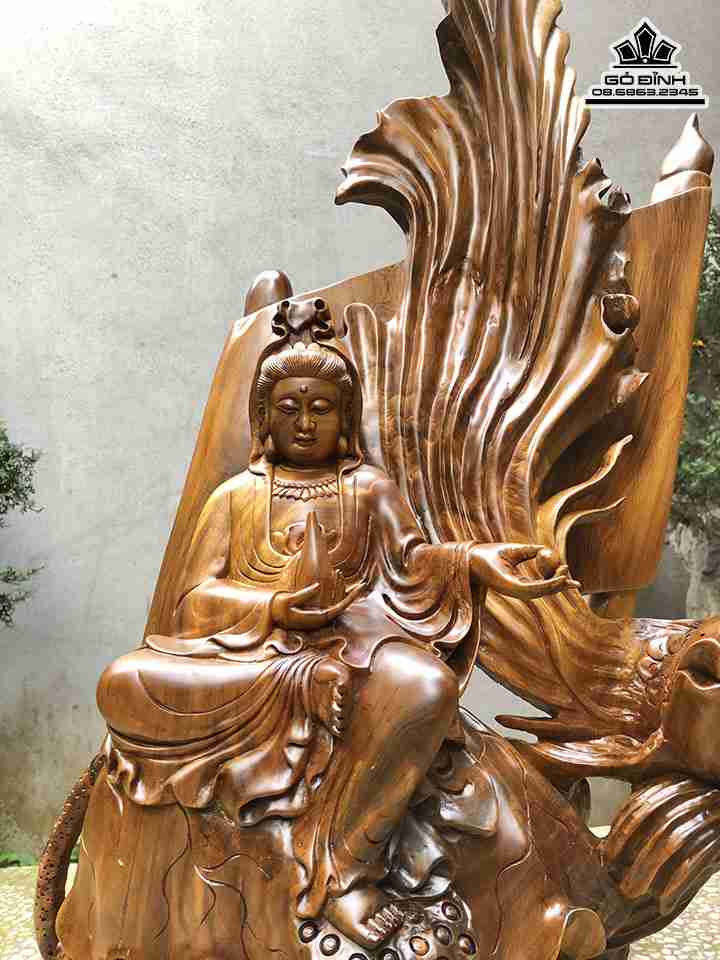 Tuong-phat-Ba-Quan-Am-Go-Bach-Xanh-3