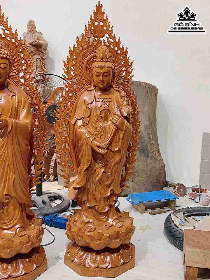 Tuong-Dai-The-Chi-Bo-Tat-Go-Huong