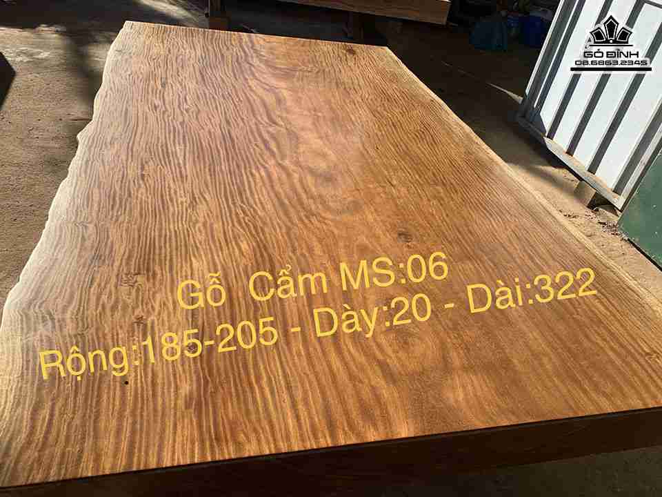 Sap-Go-Cam-Hong-Nguyen-Khoi