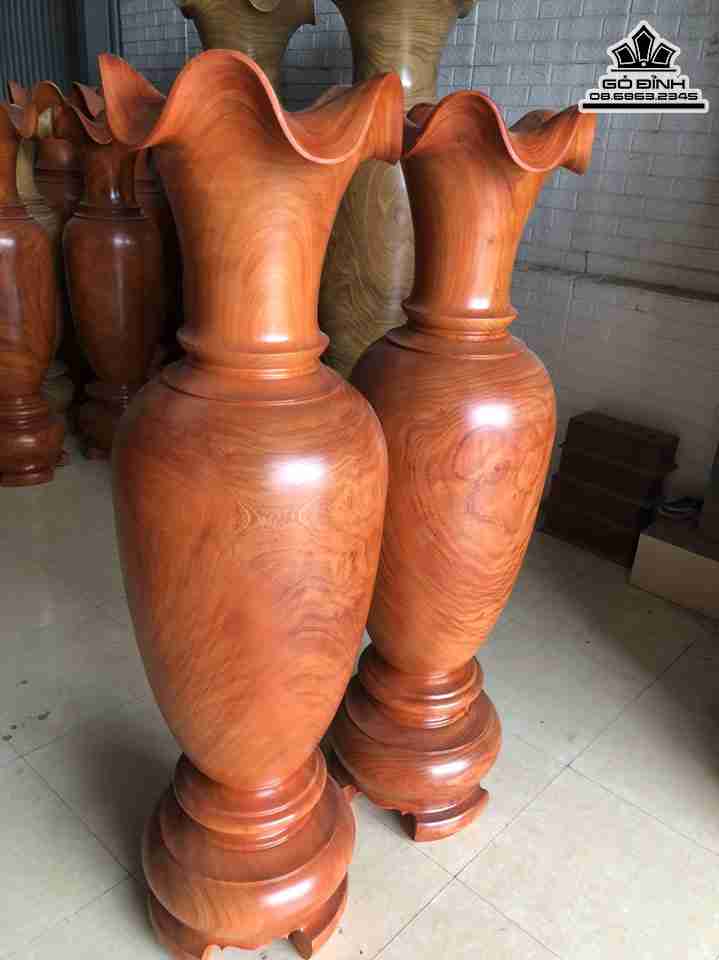 Cặp Lục Bình Gỗ Hương Đỏ 1