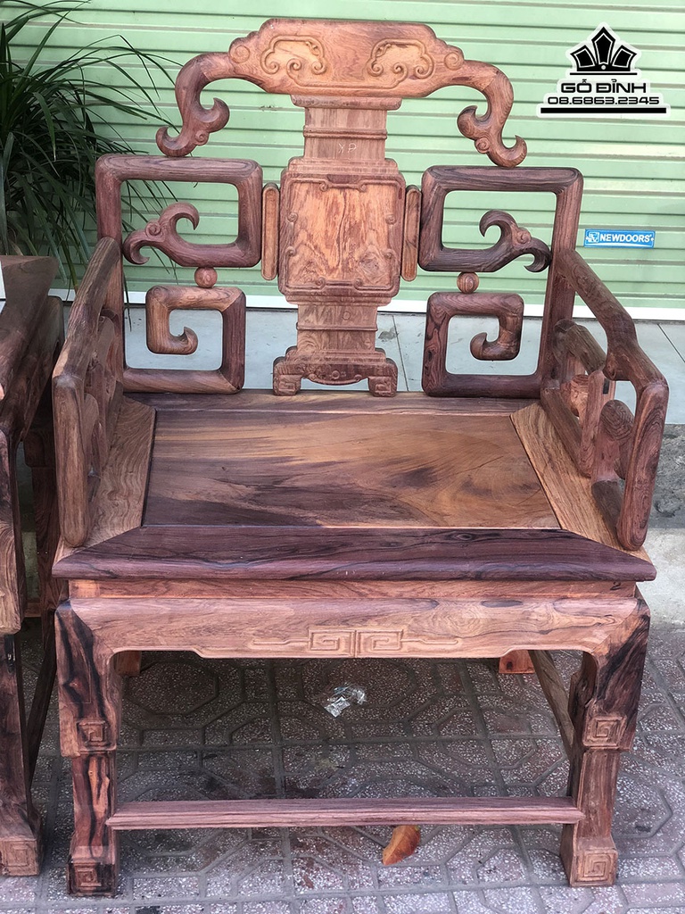 Bộ Bàn Ghế Triện Móc Gỗ Cẩm Việt Bàn Cao 97-67-52 Ghế Cao 69-38-48 (cm) 0