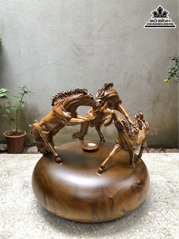 Tượng Ngựa Gỗ Bách Xanh Cao 40 Đường Kính 42 (cm) 0