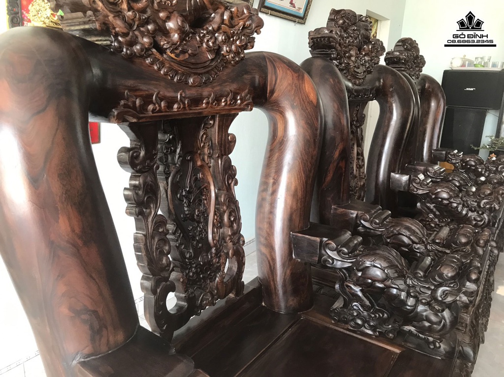 Bộ Bàn Ghế Nghê Gỗ Chiu Liu Cột 20 2
