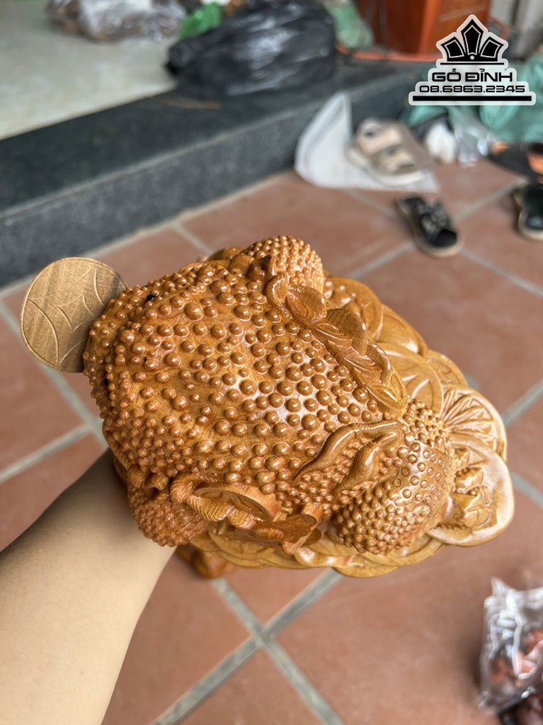 Tượng Cóc (Thiềm Thừ) Gỗ Bách Xanh Cao 10 Ngang 20 Sâu 14 (cm) 0