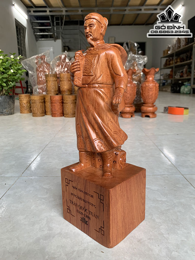 Tượng Trần Quốc Tuấn Gỗ Hương Cao 40 Ngang 13 (cm) 4
